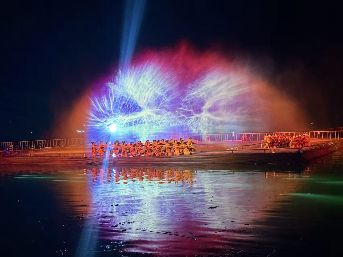 水幕与灯光现场效果